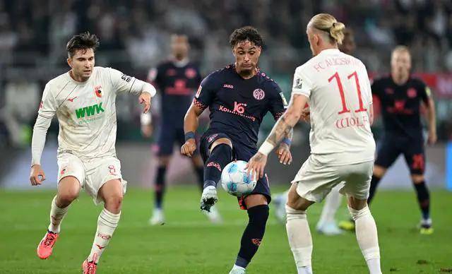 开云登录入口-关于赛地聚焦：葡超集结日热度飙升，瓦伦西亚防线松动，引发热议，团队化学反应显著的信息